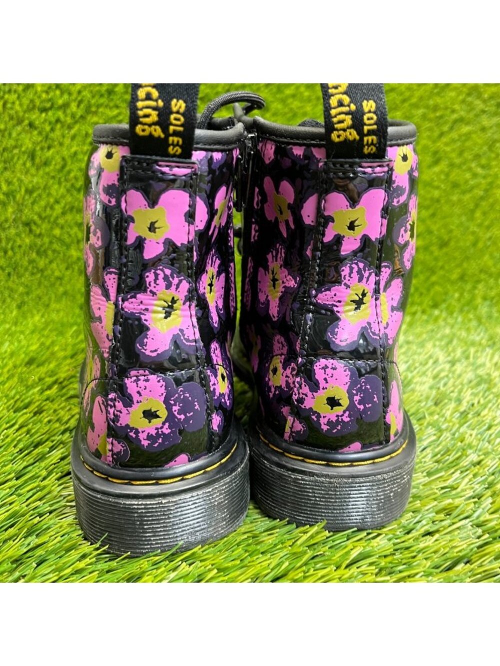 Dr. Martens 1460 Girls Size 2Y Black Pink Classic Leather 8-Eye Combat Boots